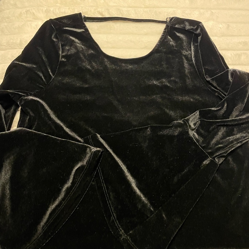 Francesca's Collections Black Velvet Top